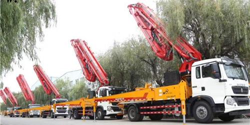 小型混凝土泵車混凝土液壓油乳化怎么辦？別急，小科來(lái)幫您