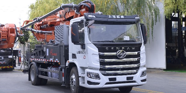 科尼樂32米兩橋混凝土泵車換新登場！
